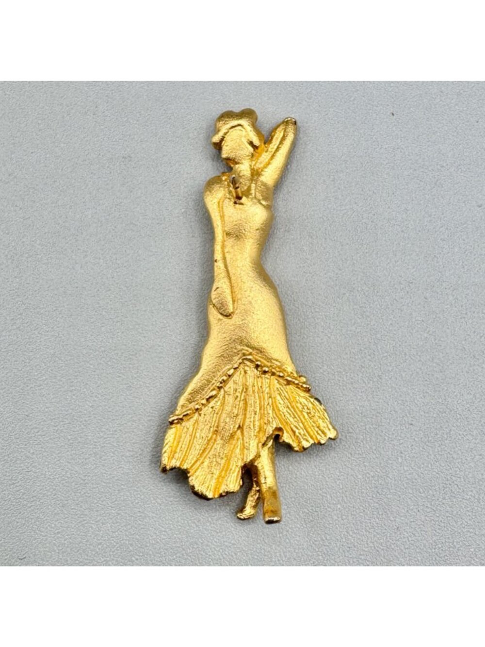 Vintage Saloon Dancer Pin Back Gold Tone Figural Gibson Girl Burlesque 2" - Picture 2 of 11
